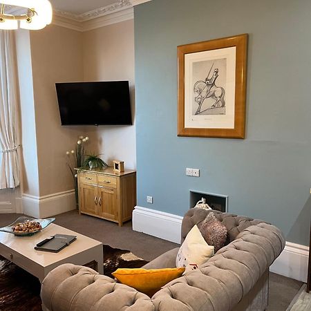 Strathmore Apt Scarborough, Pool, Gym, Parking 외부 사진