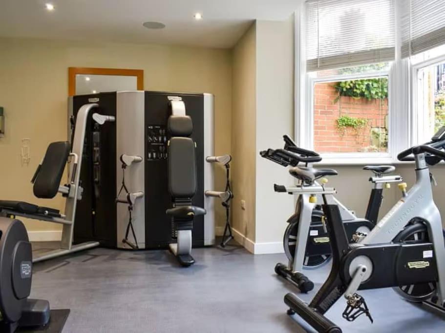 Strathmore Apt Scarborough, Pool, Gym, Parking 외부 사진