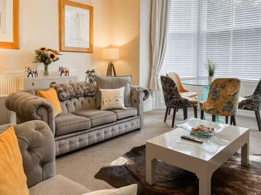 Strathmore Apt Scarborough, Pool, Gym, Parking 외부 사진